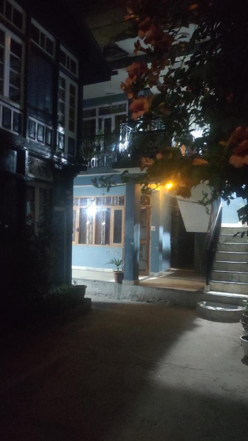 The Prasher Lodge Mall Road Manali Exteriér fotografie